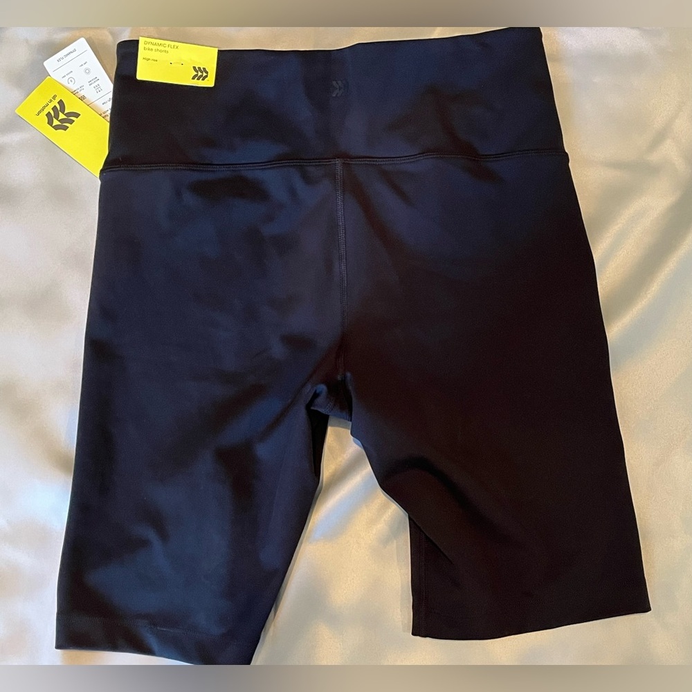 All in Motion Dynamic Flex High Rise Bike Shorts - Picture 2 of 5